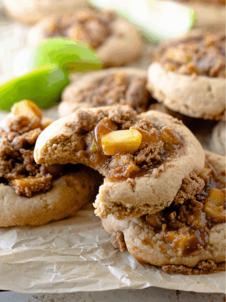 apple crumb cookies
