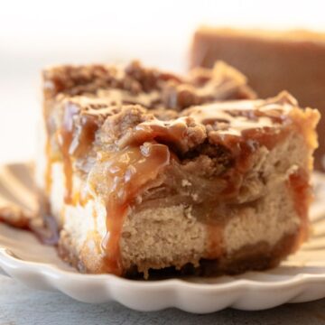 caramel apple cheesecake bars