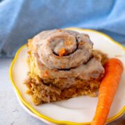 carrot cake cinnamon rolls