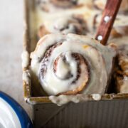 chai spiced cinnamon roll