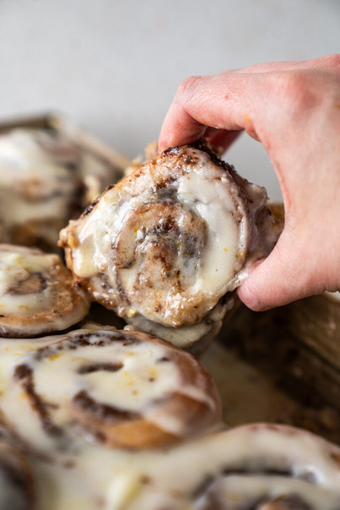 chai spiced cinnamon roll