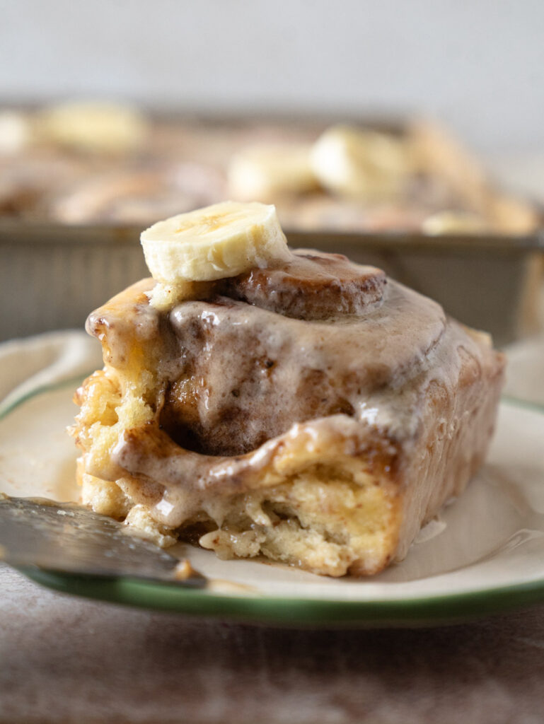 chai banana cinnamon rolls