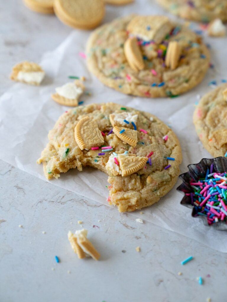 golden oreo birthday cookies