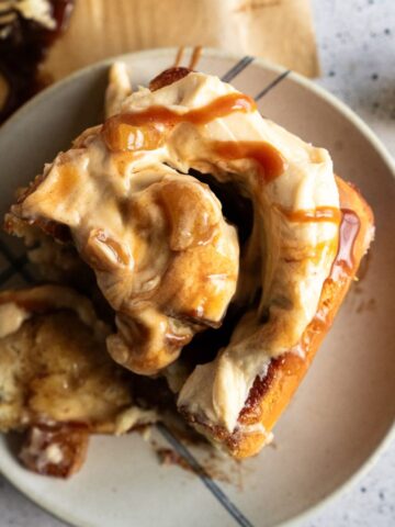CARAMEL APPLE CINNAMON ROLLS
