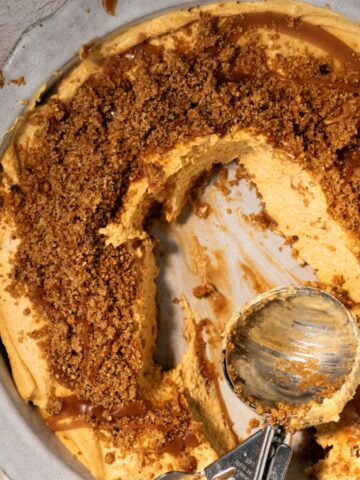 Scoopable Caramel Pumpkin Cheesecake