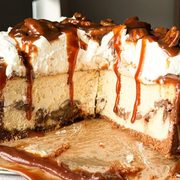 Caramel Pecan Pie Cheesecake