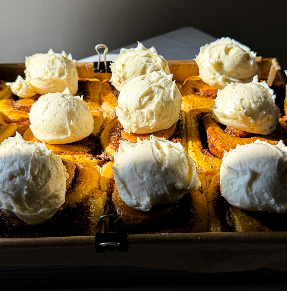 pumpkin chai cinnamon roll